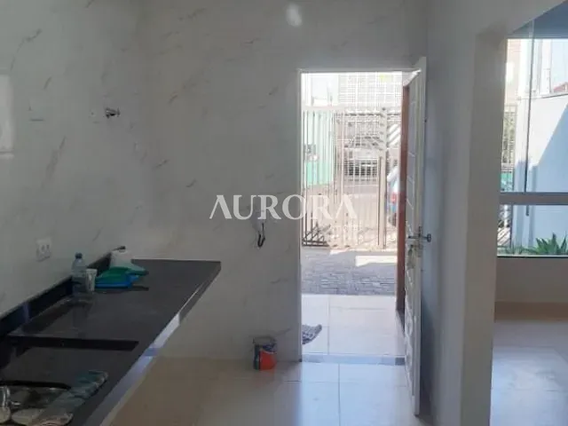 Casa com 125m² 3 quartos e 2 banheiros, à venda, no bairro Operária em Londrina
