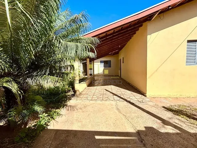Casa com 200m² 2 quartos e 2 banheiros, à venda, no bairro Parque Jatobá (Nova Veneza) em Sumaré