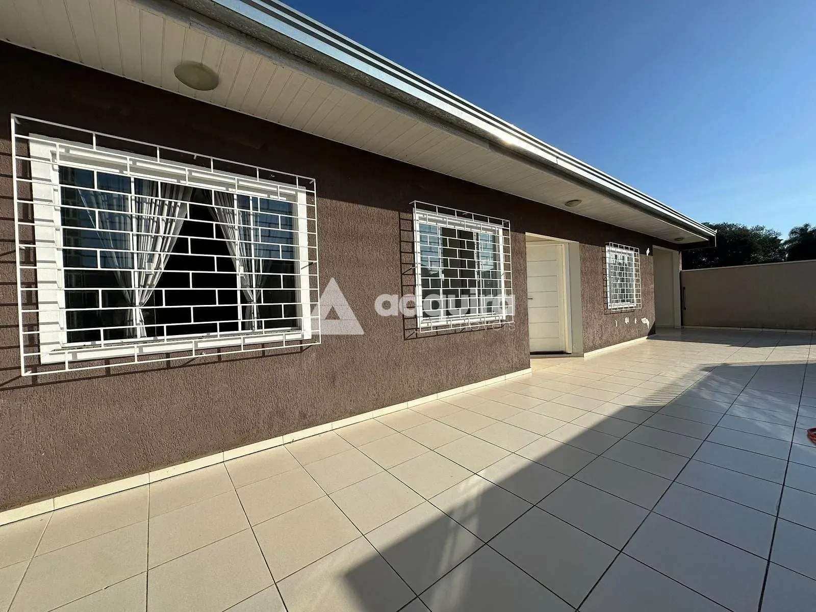 Casa, 2 quartos, 211 m² - Foto 1