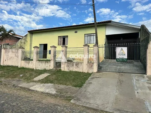 Casa com 490m² 3 quartos e 1 banheiro, à venda, no bairro Oficinas em Ponta Grossa