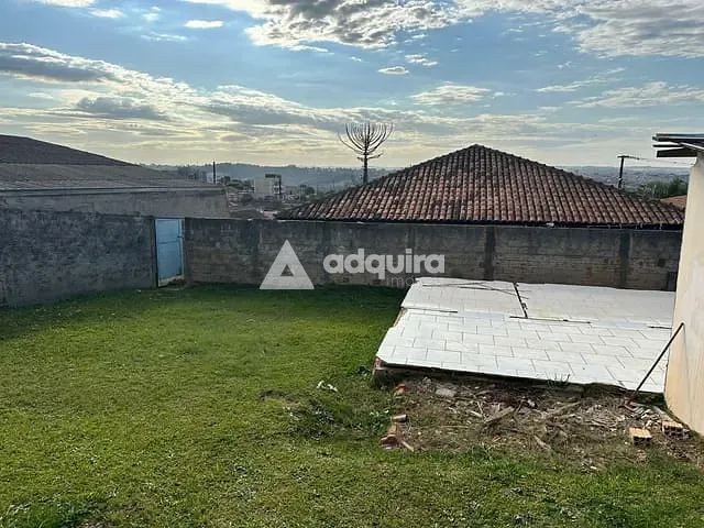 Casa com 490m² 3 quartos e 1 banheiro, à venda, no bairro Oficinas em Ponta Grossa