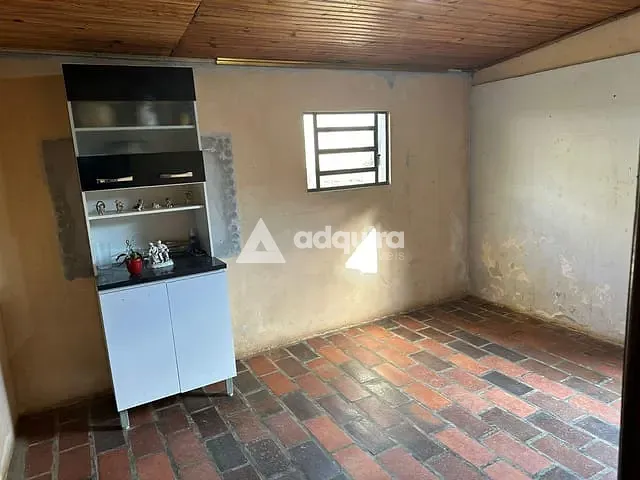 Casa com 490m² 3 quartos e 1 banheiro, à venda, no bairro Oficinas em Ponta Grossa