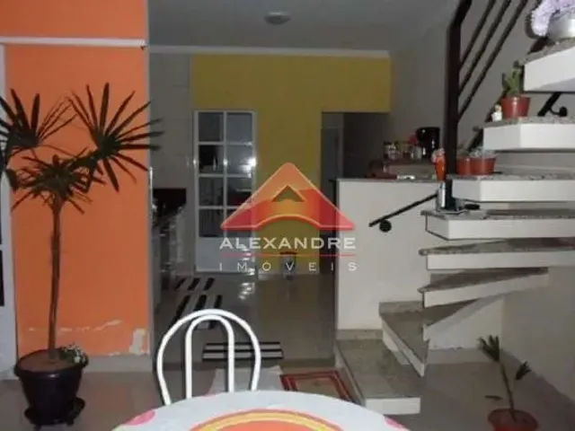 Casa com 125m² 4 quartos e 2 banheiros, à venda, no bairro Residencial Armando Moreira Righi em São José Dos Campos