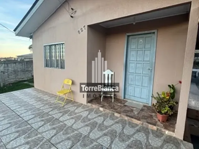 Casa com 337m² 2 quartos e 2 banheiros, à venda, no bairro Uvaranas em Ponta Grossa