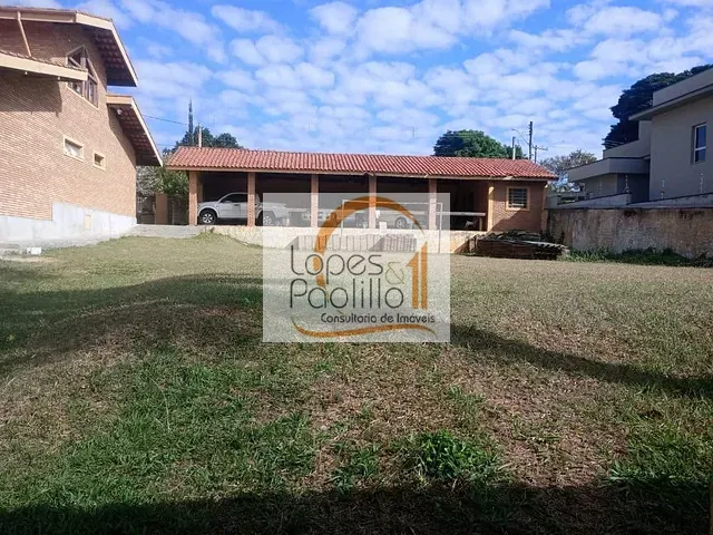 Casa com 864m² 7 quartos e 6 banheiros, para alugar, no bairro Vila Petrópolis em Atibaia