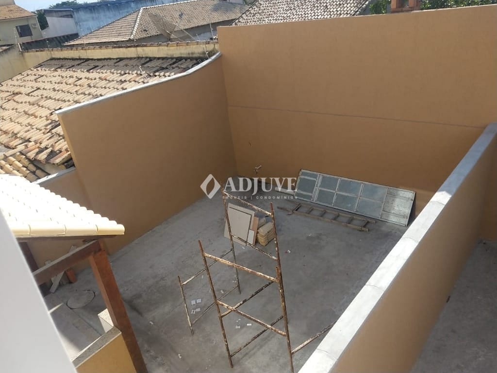 Casa à venda com 2 quartos, 136m² - Foto 12