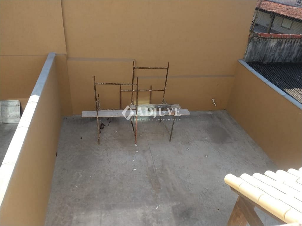 Casa à venda com 2 quartos, 136m² - Foto 8