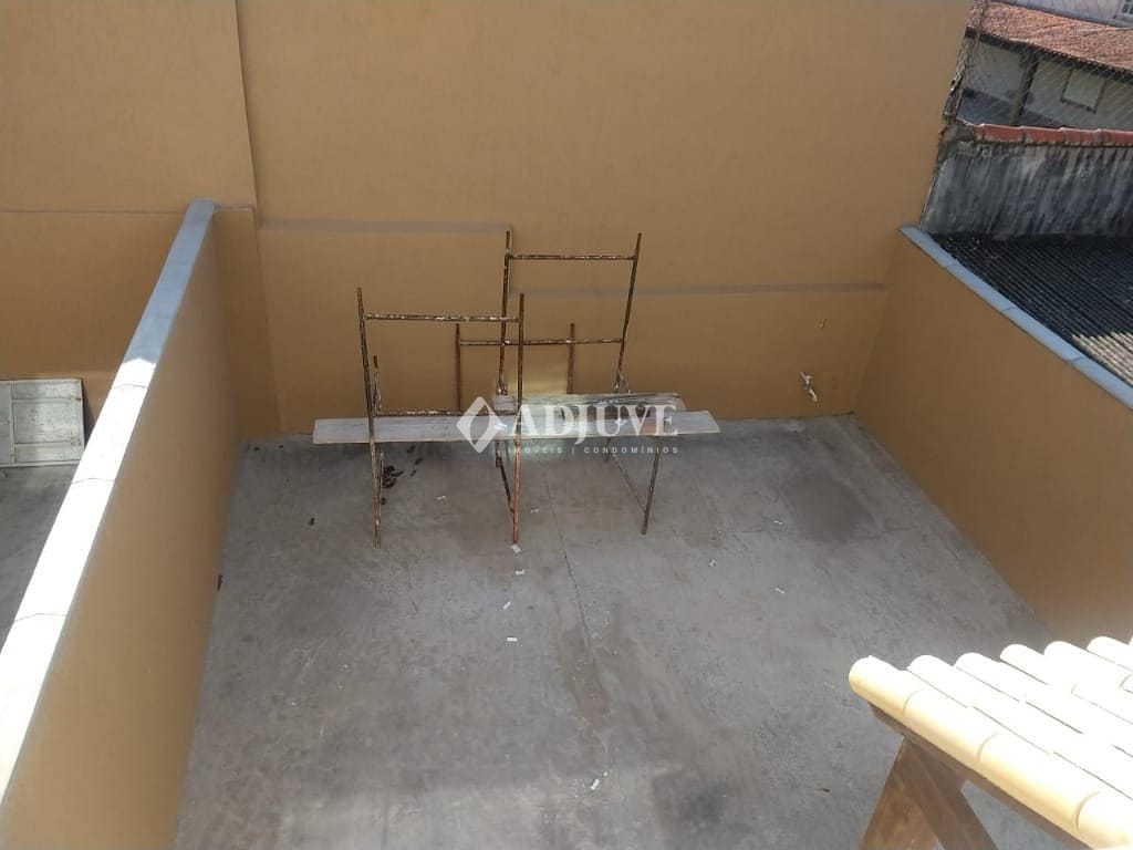 Casa à venda com 2 quartos, 136m² - Foto 9
