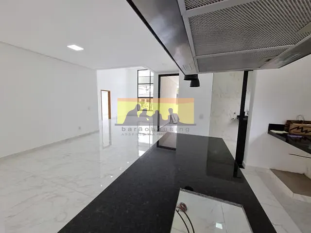 Casa com 322m² 3 quartos e 3 banheiros, à venda, no bairro Betel em Paulínia
