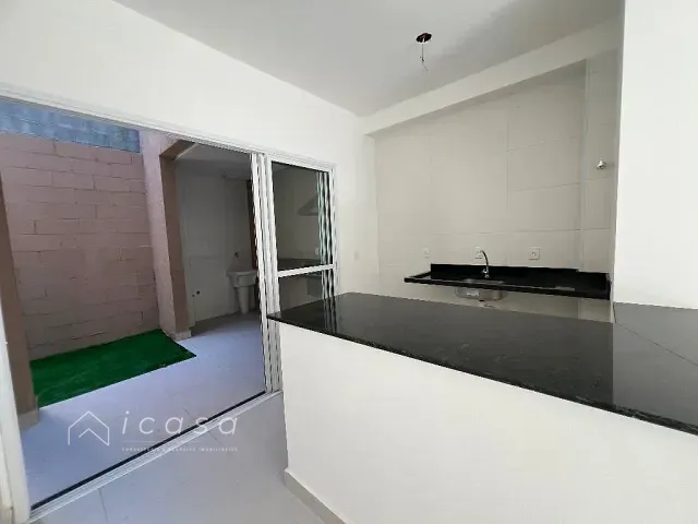 Casa com 67m² 2 quartos e 1 banheiro, à venda ou para alugar, no bairro Parque Residencial Maria Elmira em Caçapava