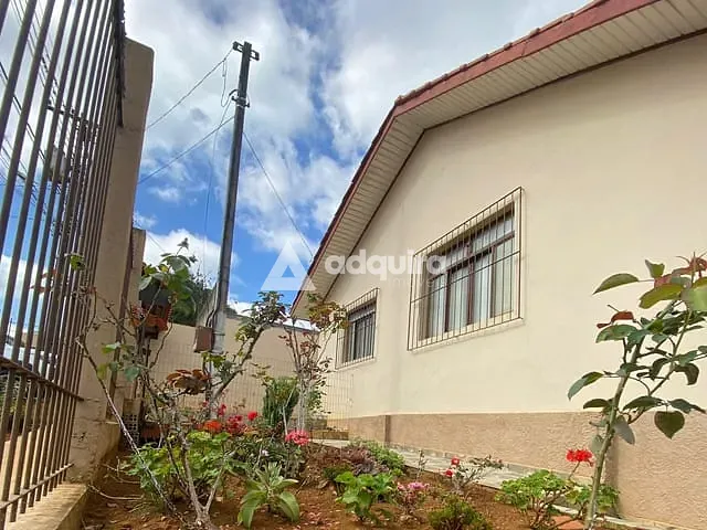 Casa 2 quartos e 1 banheiro, à venda, no bairro Colônia Dona Luíza em Ponta Grossa