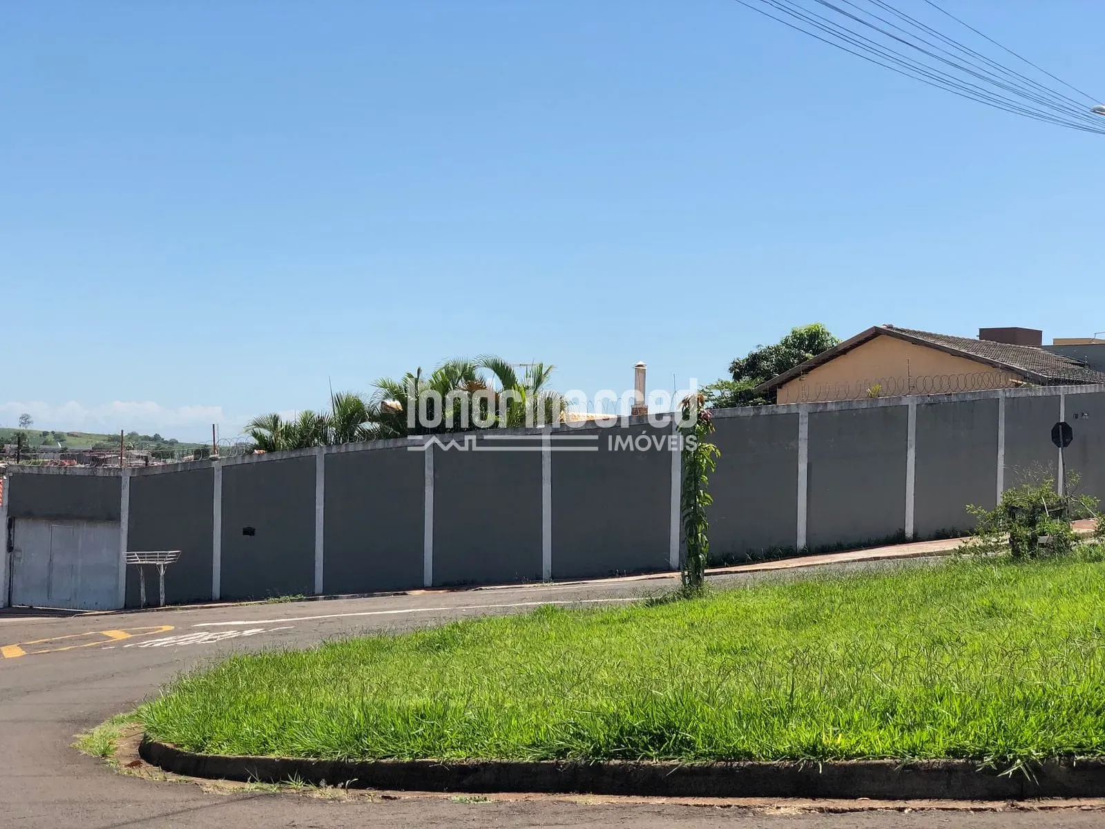 Casa, 3 quartos, 230 m² - Foto 1