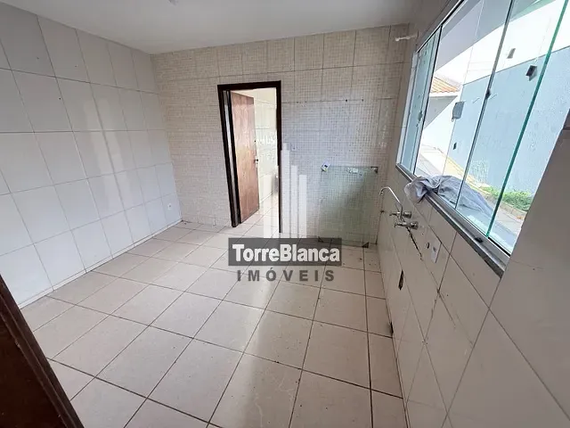 Casa com 462m² 3 quartos e 4 banheiros, para alugar, no bairro Jardim Carvalho em Ponta Grossa