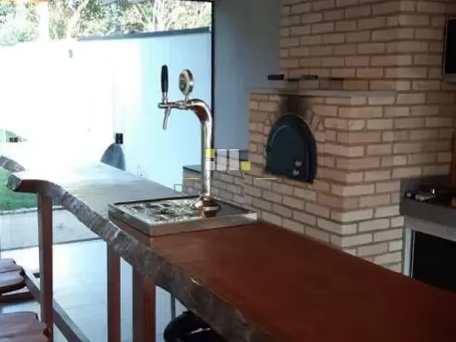 Casa 3 quartos e 5 banheiros, para alugar, no bairro Bairro da Lagoa em Americana