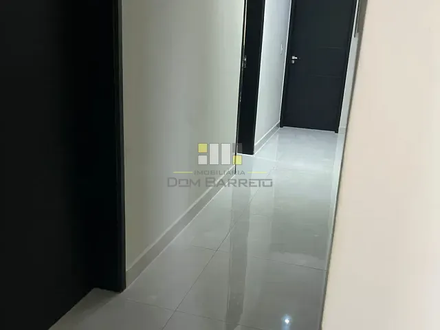 Casa com 250m² 3 quartos e 2 banheiros, à venda, no bairro Parque Olívio Franceschini em Hortolândia
