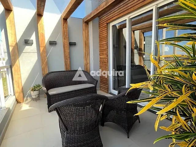 Casa com 200m² 3 quartos e 2 banheiros, à venda, no bairro Contorno em Ponta Grossa