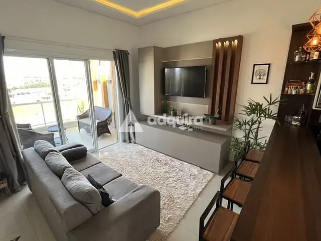 Casa com 200m² 3 quartos e 2 banheiros, à venda, no bairro Contorno em Ponta Grossa
