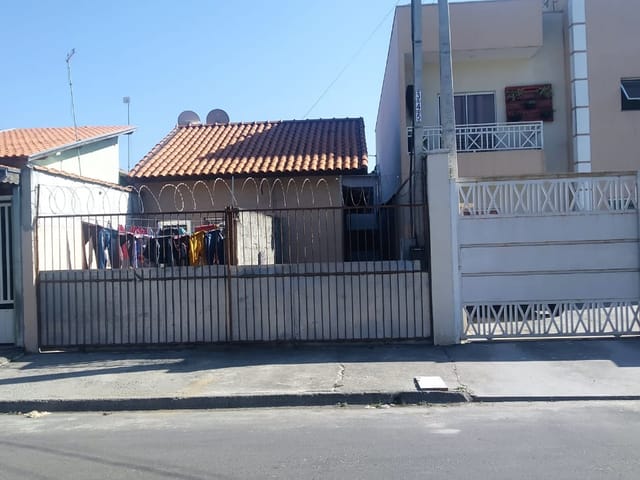 Casa 3 quartos e 3 banheiros, à venda, no bairro Residencial Pasin em Pindamonhangaba