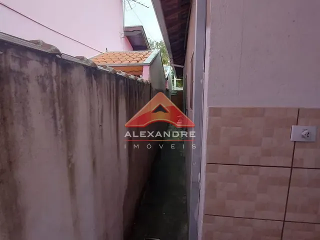 Casa com 250m² 3 quartos e 1 banheiro, à venda, no bairro Santana em São José dos Campos