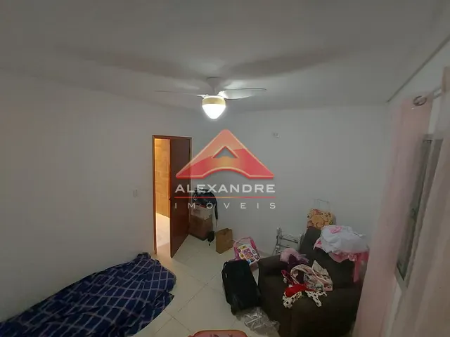 Casa com 250m² 3 quartos e 1 banheiro, à venda, no bairro Santana em São José dos Campos