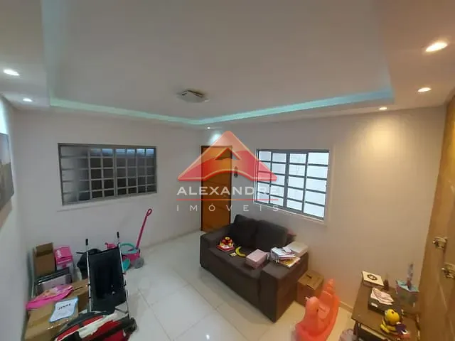 Casa com 250m² 3 quartos e 1 banheiro, à venda, no bairro Santana em São José dos Campos