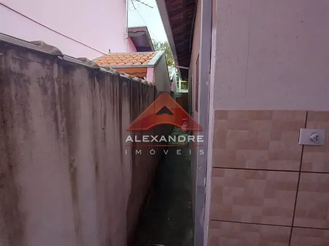 Casa com 250m² 3 quartos e 1 banheiro, à venda, no bairro Santana em São José dos Campos