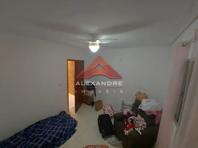 Casa com 250m² 3 quartos e 1 banheiro, à venda, no bairro Santana em São José dos Campos