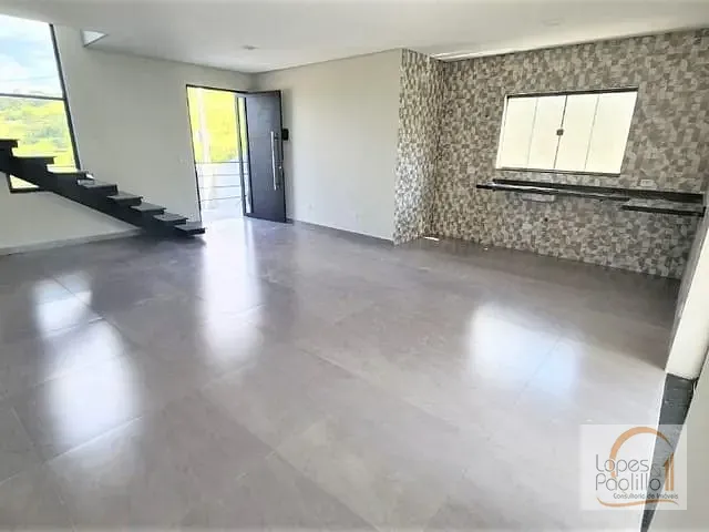 Casa com 200m² 3 quartos e 3 banheiros, à venda, no bairro Jardim Santa Fe em Bom Jesus dos Perdões