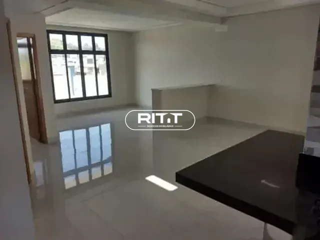 Casa com 300m² 4 quartos e 6 banheiros, à venda, no bairro Roncáglia em Valinhos