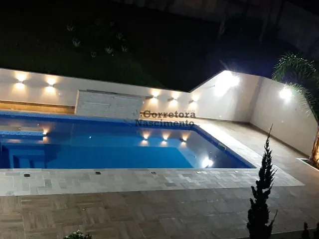 Casa com 1000m² 5 quartos e 6 banheiros, à venda, no bairro Parque Residencial Santa Paula em Jacareí