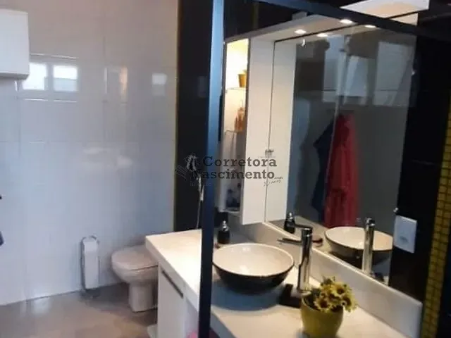 Casa com 1000m² 5 quartos e 6 banheiros, à venda, no bairro Parque Residencial Santa Paula em Jacareí
