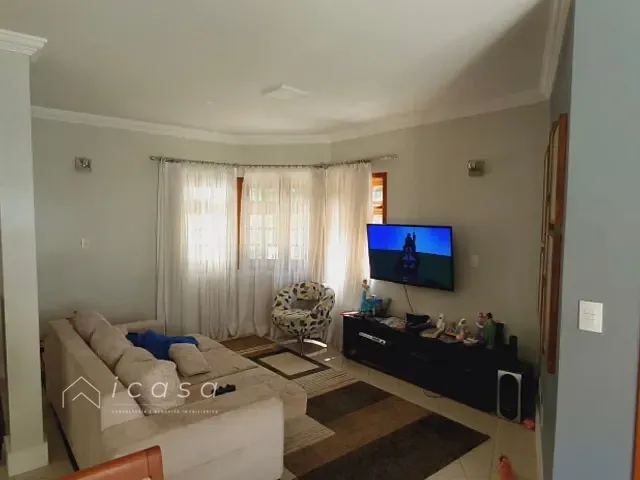 Casa com 300m² 3 quartos e 3 banheiros, à venda, no bairro Urbanova em São José dos Campos