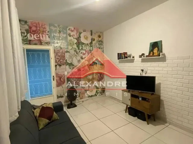 Casa com 219m² 3 quartos e 1 banheiro, à venda, no bairro Jardim dos Bandeirantes em São José Dos Campos