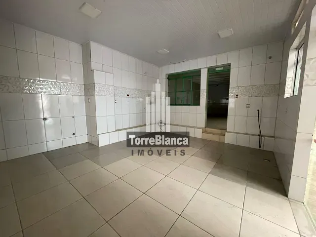 Casa com 200m², para alugar, no bairro Centro em Ponta Grossa