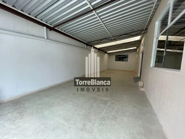 Casa com 200m², para alugar, no bairro Centro em Ponta Grossa