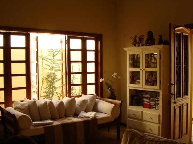 Foto do Casa - Casa à venda 3 Quartos, 3 Suites, 479.22M², Santa Maria, Uberaba - MG | ZUCATO IMOBILIARIA LTDA