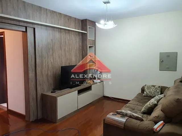 Casa com 300m² 4 quartos e 3 banheiros, à venda, no bairro Jardim Valparaíba em São José dos Campos