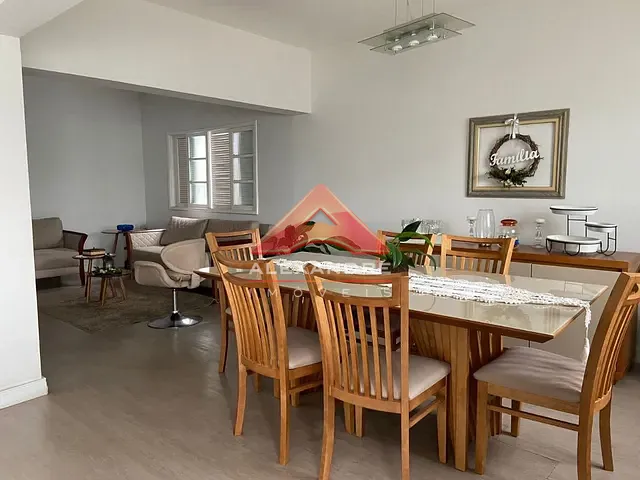 Casa com 300m² 4 quartos e 3 banheiros, à venda, no bairro Jardim Valparaíba em São José dos Campos
