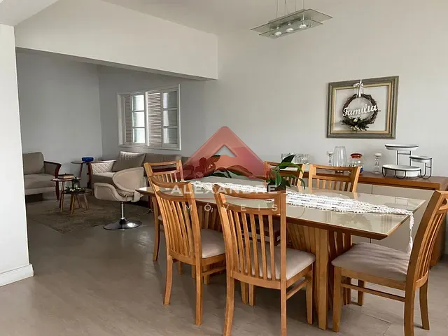Casa com 300m² 4 quartos e 3 banheiros, à venda, no bairro Jardim Valparaíba em São José dos Campos