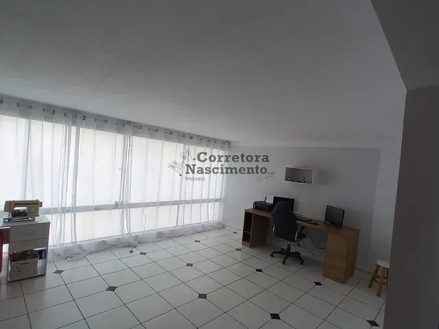 Casa com 214m² 3 quartos e 2 banheiros, à venda, no bairro Jardim Santa Marina em Jacareí