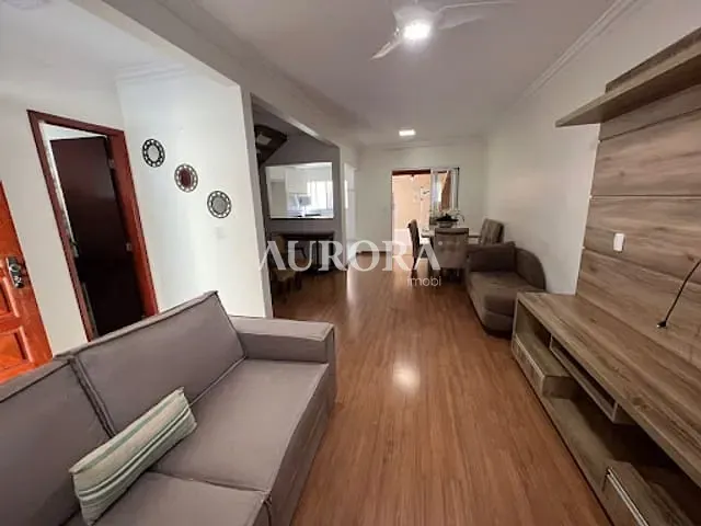 Casa 3 quartos e 3 banheiros, à venda, no bairro São Vicente em Londrina