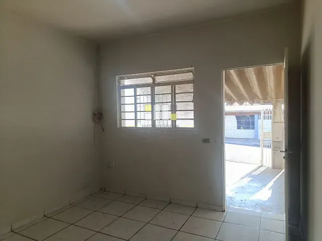 Casa 1 quarto e 1 banheiro, para alugar, no bairro Parque João de Vasconcelos em Sumaré