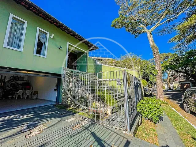 Casa com 700m² 4 quartos e 6 banheiros, à venda ou para alugar, no bairro Jardim Marajoara em São Paulo