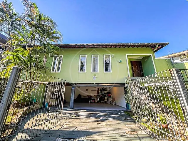 Casa com 700m² 4 quartos e 6 banheiros, à venda ou para alugar, no bairro Jardim Marajoara em São Paulo