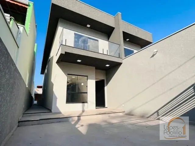 Casa com 215m² 3 quartos e 4 banheiros, à venda, no bairro Loteamento Loanda em Atibaia