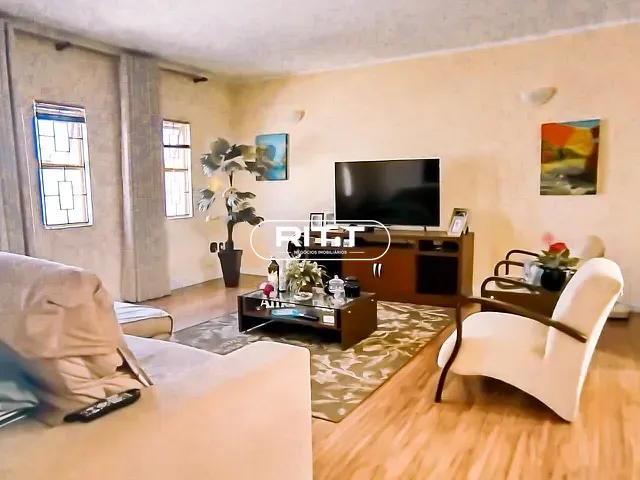 Casa com 343m² 3 quartos e 3 banheiros, à venda, no bairro Parque São Quirino em Campinas