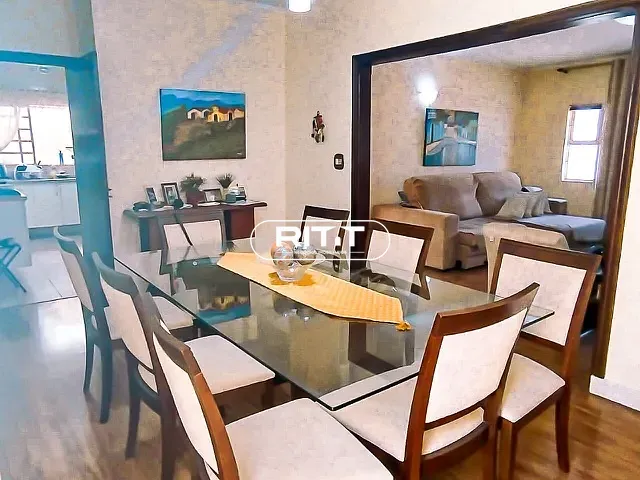 Casa com 343m² 3 quartos e 3 banheiros, à venda, no bairro Parque São Quirino em Campinas