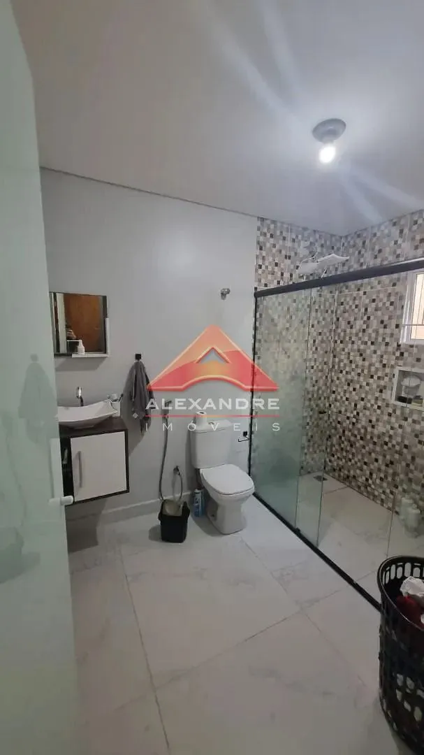 Casa, 3 quartos, 197 m² - Foto 2