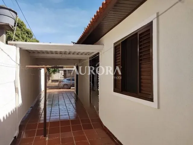 Casa com 266m² 3 quartos e 1 banheiro, à venda, no bairro Ideal em Londrina