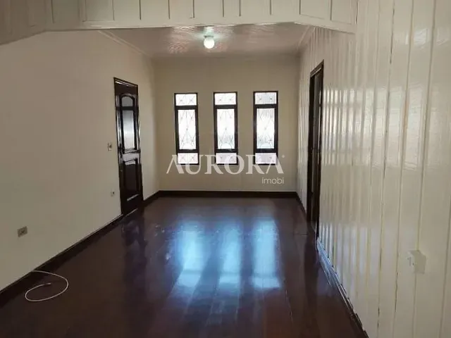 Casa com 266m² 3 quartos e 1 banheiro, à venda, no bairro Ideal em Londrina
